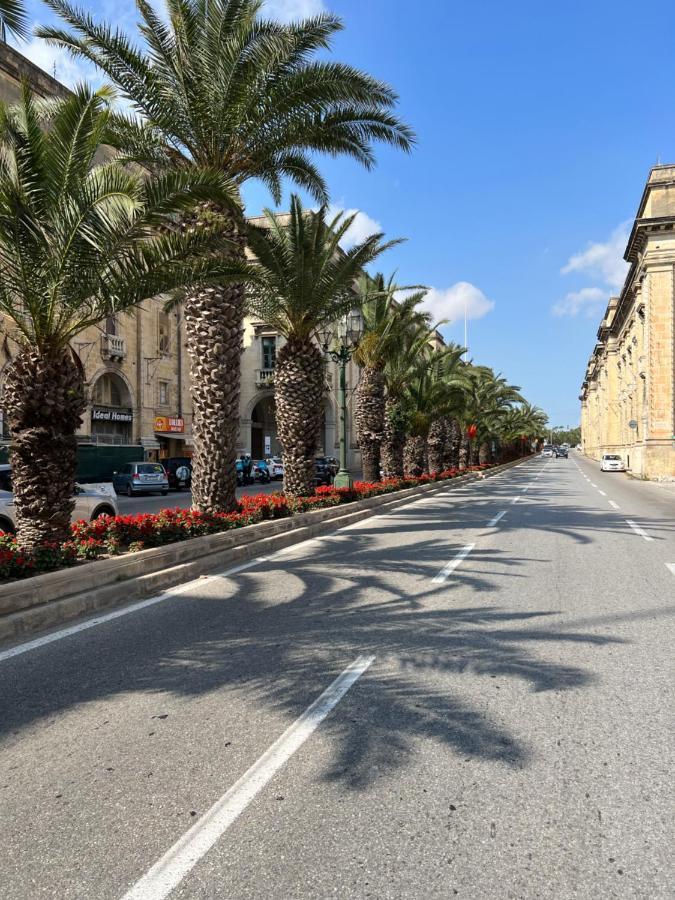 Valletta Waterfront 2 Beds Flat By Arcobnb Il-Furjana Dış mekan fotoğraf