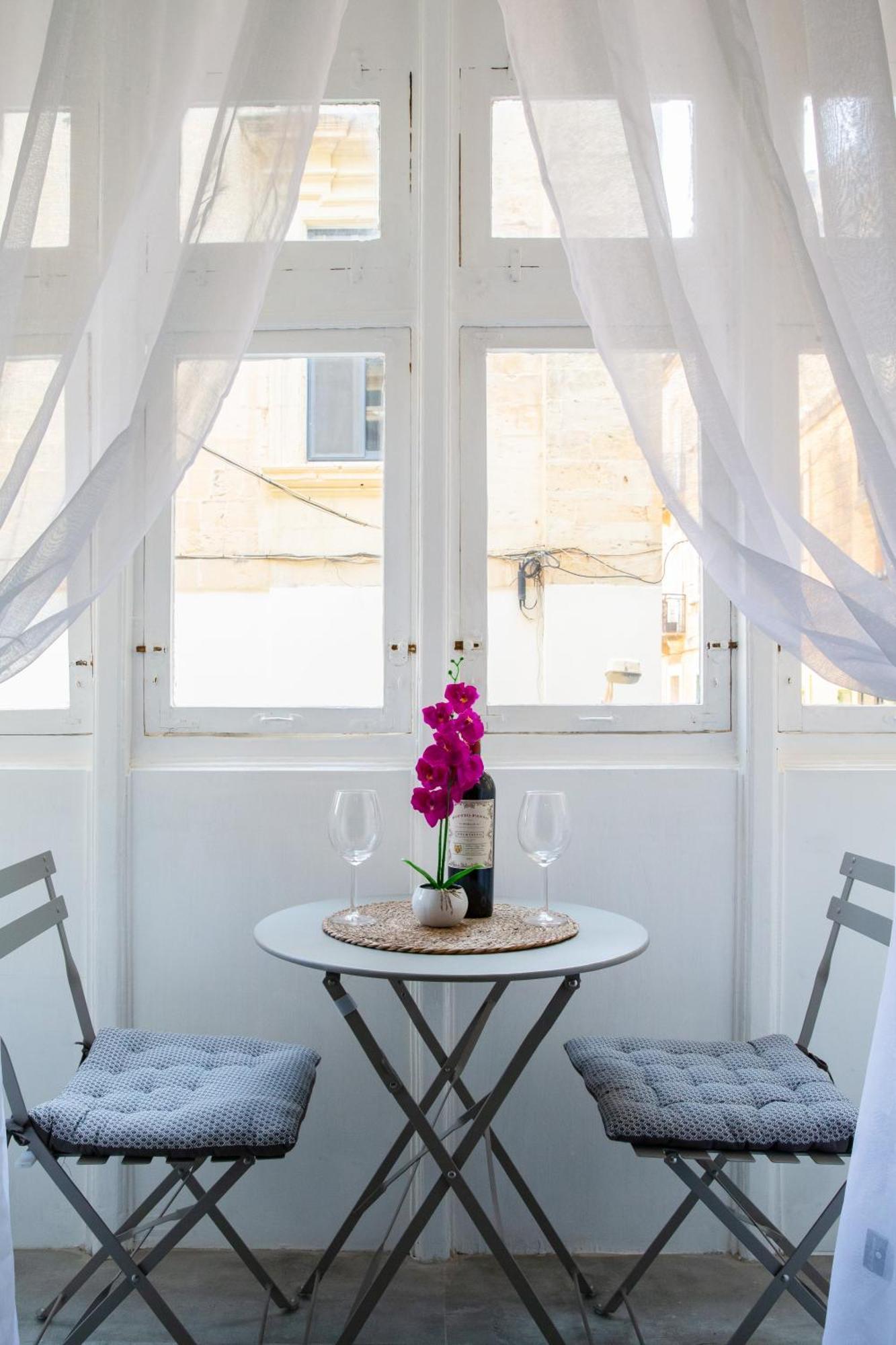 Valletta Waterfront 2 Beds Flat By Arcobnb Il-Furjana Dış mekan fotoğraf